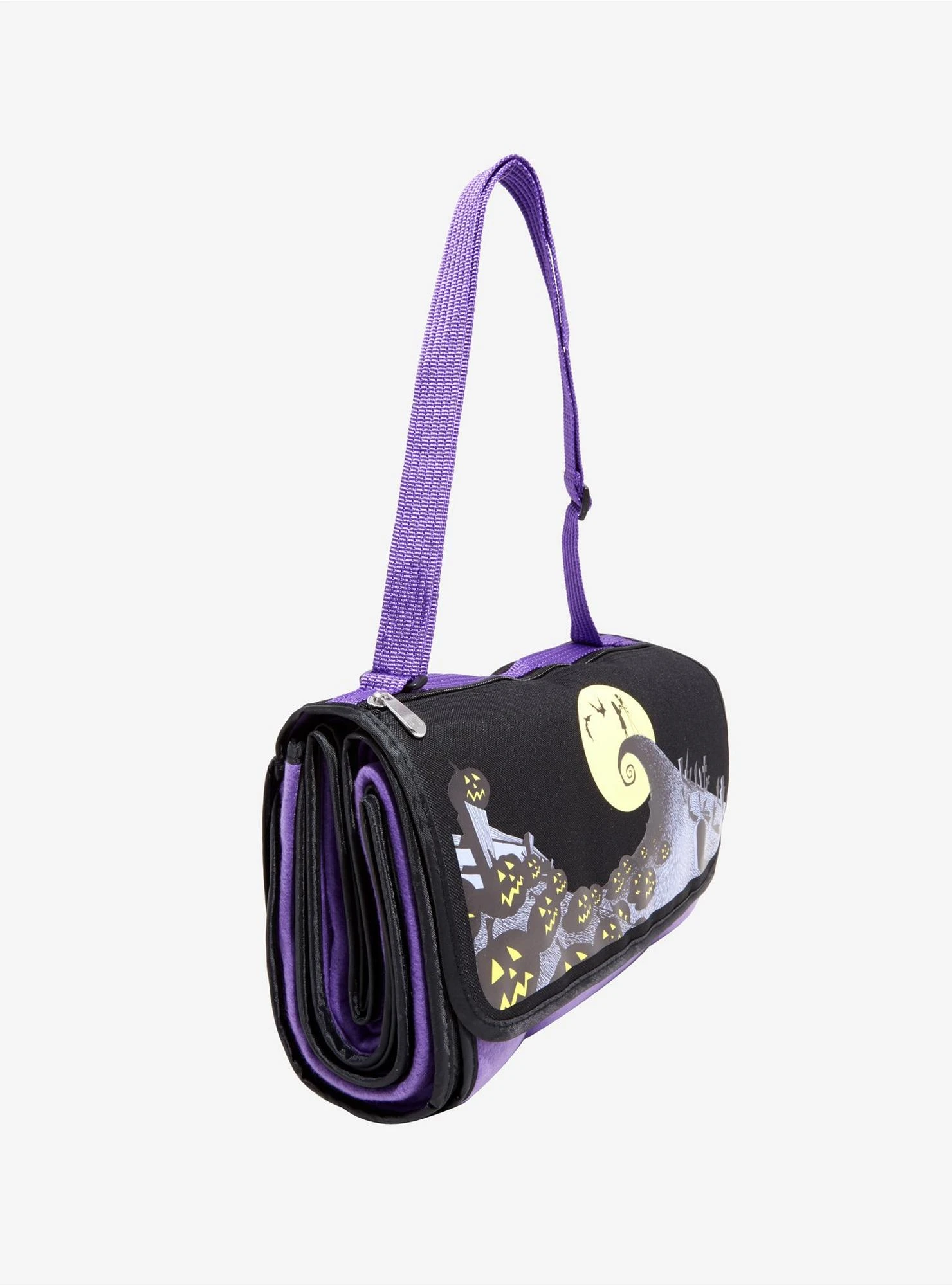 The Nightmare Before Christmas Blanket Tote 4 The Nightmare Before Christmas Blanket Tote - Image 2