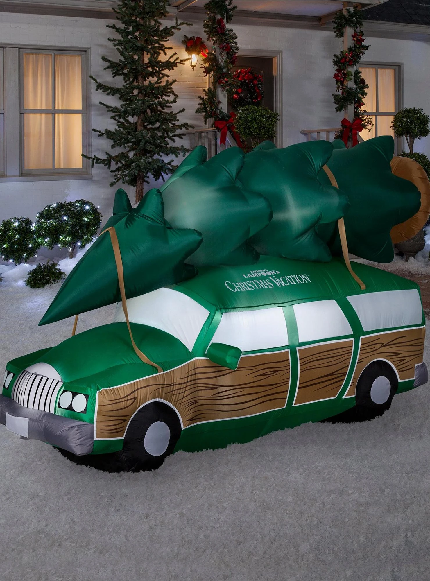 National Lampoon's Christmas Vacation Station Wagon Inflatable Decor 4 National Lampoon's Christmas Vacation Station Wagon Inflatable Decor - Image 2